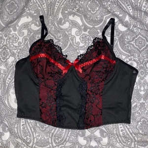 Korsett topp - Korsett topp i storlek M, helt ny och oanvänd