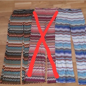 Missoni byxor - Supersköna missoni mönstrade byxor som alldrig är använda! Säljs för 50kr styck eller båda för 90kr! Passar både small och medium. Hela och rena! 
