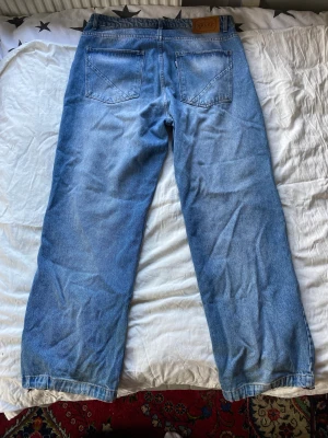 Baggy jeans  - Jeans från DNGRS 