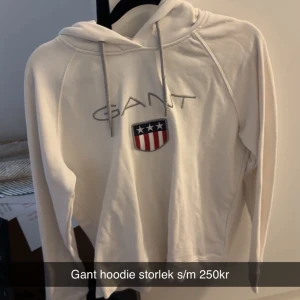 Vit gant hoodie  - Super fint skick