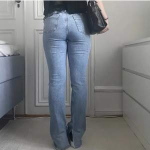 Jeans från zara som inte kommit till användning, använd gärna ”köp nu”, allt på min sida är 3 för 2😊💕