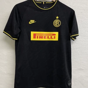Inter Nike  - Inter Nike Storlek XL ungdom