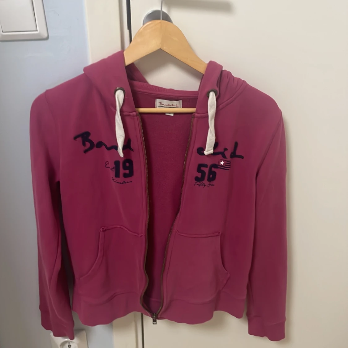 Mörkrosa kofta  - 90