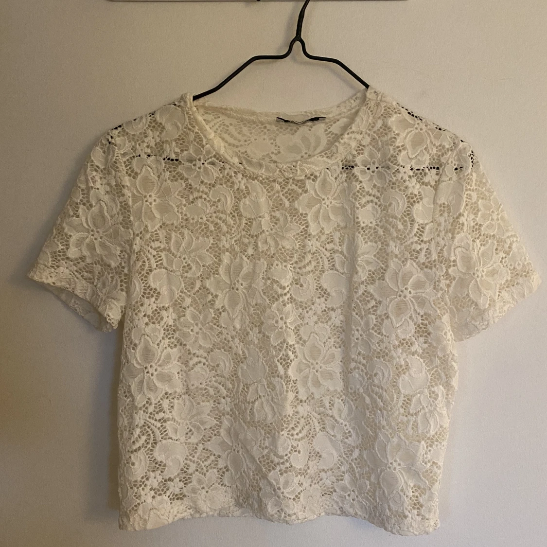 Vit spets tröja  - 91