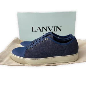 Lanvins i blå  - Skit snygga Lanvins i färgen blå, 8.5/10 i skick. Storlek 40!!! (uk 6)