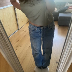 Baggy low waist jeans - Skitsnygga baggy jeans från zara! 
