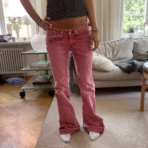 Manchester jeans😍 - Säljer dessa super snygga  Manchester jeans😍från levis 