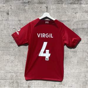 Virgil Van Dijk 🇳🇱 🧱 liverpool🔴 Storlek M ♨️ oandvänd‼️