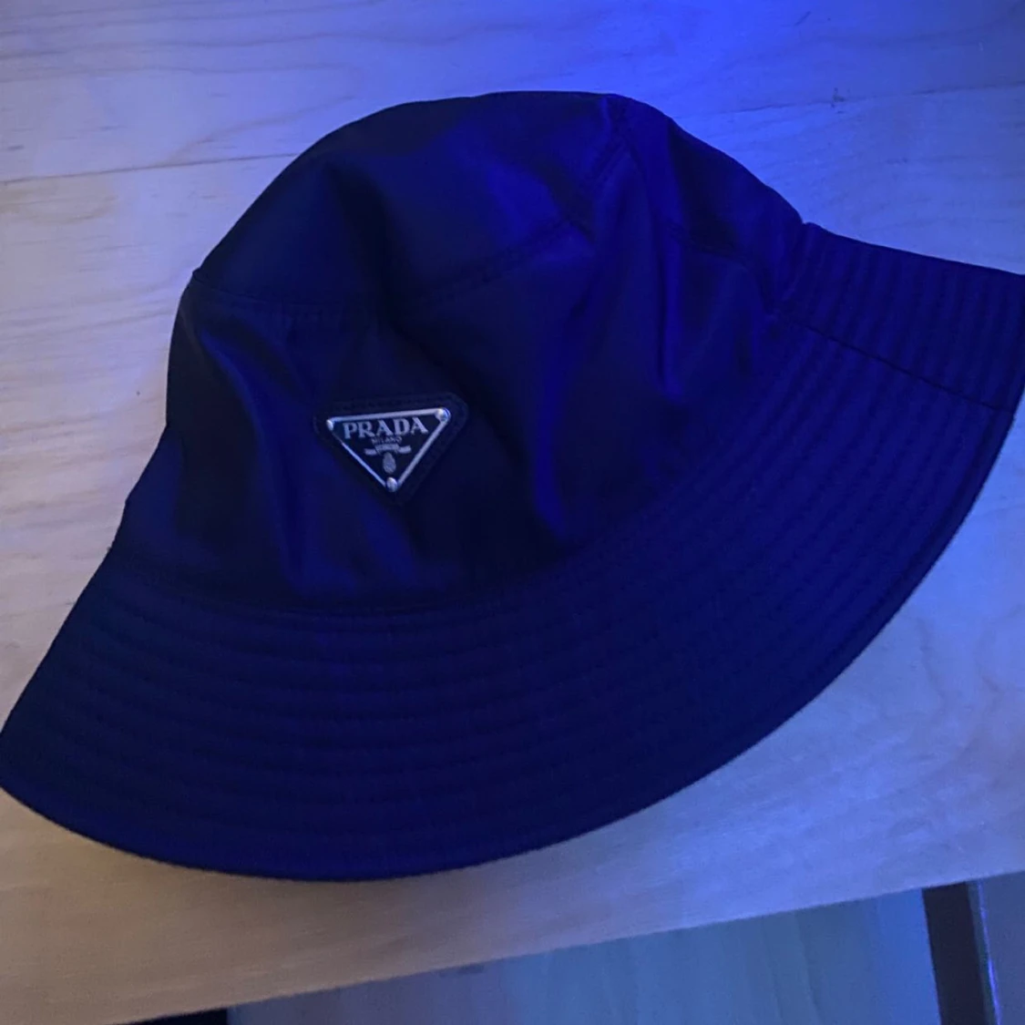 Prada hatt - 90