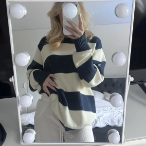 Brandy meville sweater  - Brianna Sweater i oversized fit från brandy. Endast använd fåtal gånger då jag köpte fel färg. 