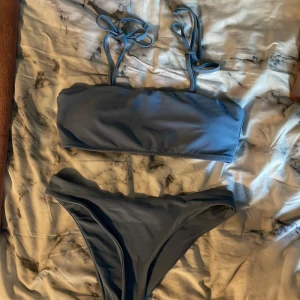 Bikini - Säljer en bikini i storlek s, endast använd 1 gång då den va lite för stor för mig. Nypris 60 kr, säljer för 30