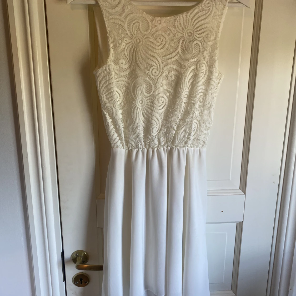Vit klänning