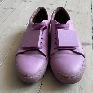 Acne sneakers rosa  - Säljer dessa!