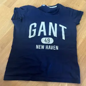 T-shirtar från Calvin Klein och Gant, storlek M💗 Priset är inkluderat frakt