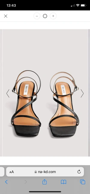 Klackskor - Snygga svarta klackskor från zara men perfekt höjd och bekväma! I helt nytt skick och aldrig använda. Säljer endast för de inte passa. 