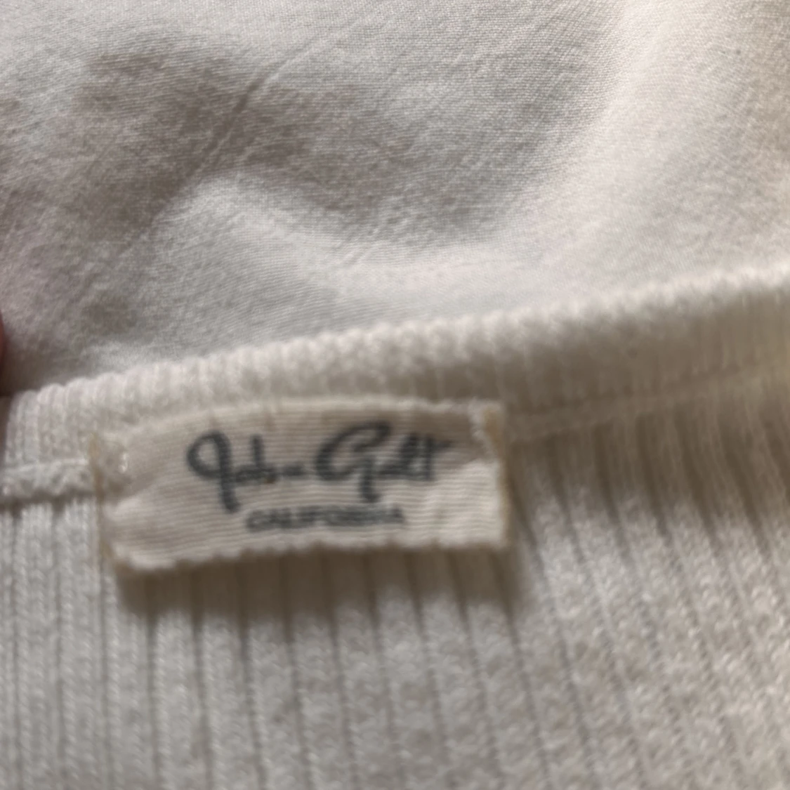 Vit lågärmad magtröja🤍 - 91