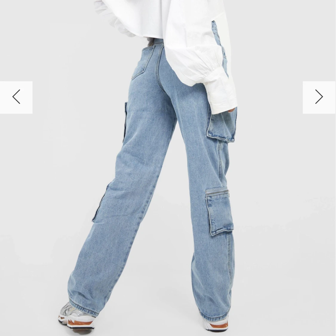 Jeans cargo ifrån Bohoo - 90