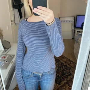 Brandy topp - Så fin topp/tröja från brandy meville som ja fick men inte har använts💓jag har storlek s i tröjor o den passar mig perfekt.
