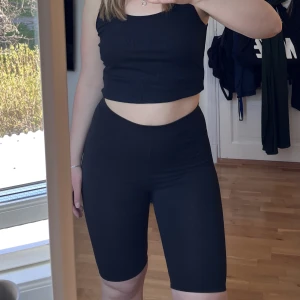 Cykelbyxor svarta - Säljer nu dessa svarta cykelbyxor, perfekt till sommaren🙌