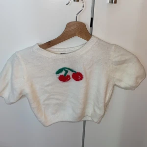 cherry top - knappt använd 