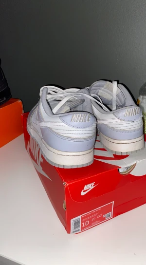 Nike dunk low  - Dunks, 100% äkta, boxen är lite defekt. Priset är inte ristat i sten