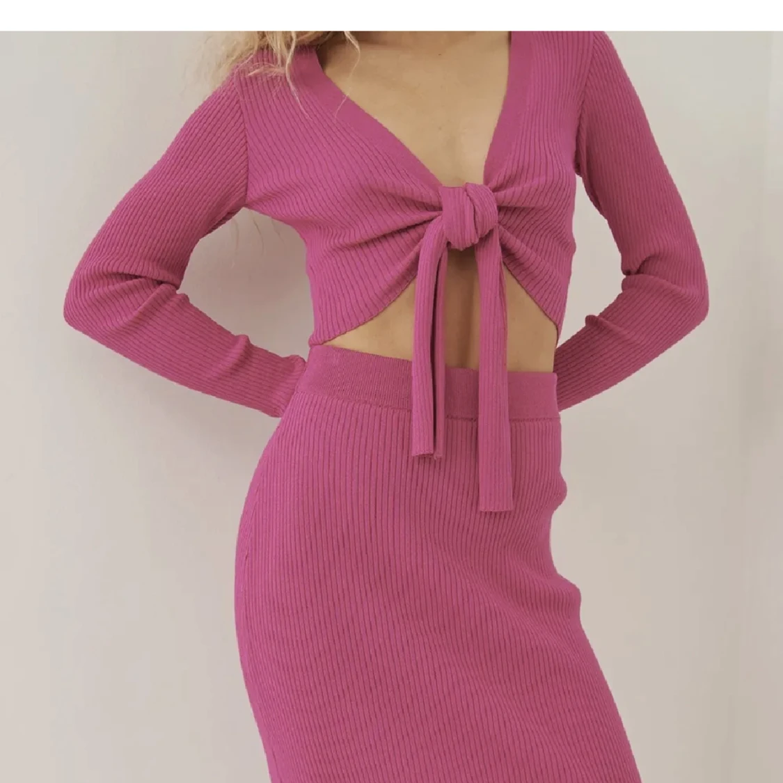 Rosa sett från NA-KD 