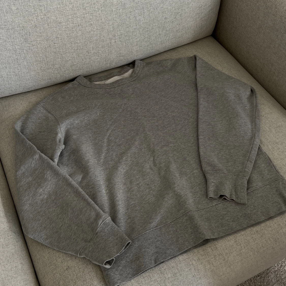 Grå tröja - 90