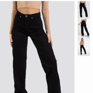 Svarta jeans - Säljer mina jeans från madlady eftersom jag inte använder dom.
