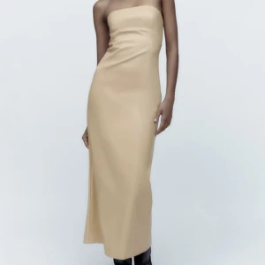 Klänning - Skinn klänning