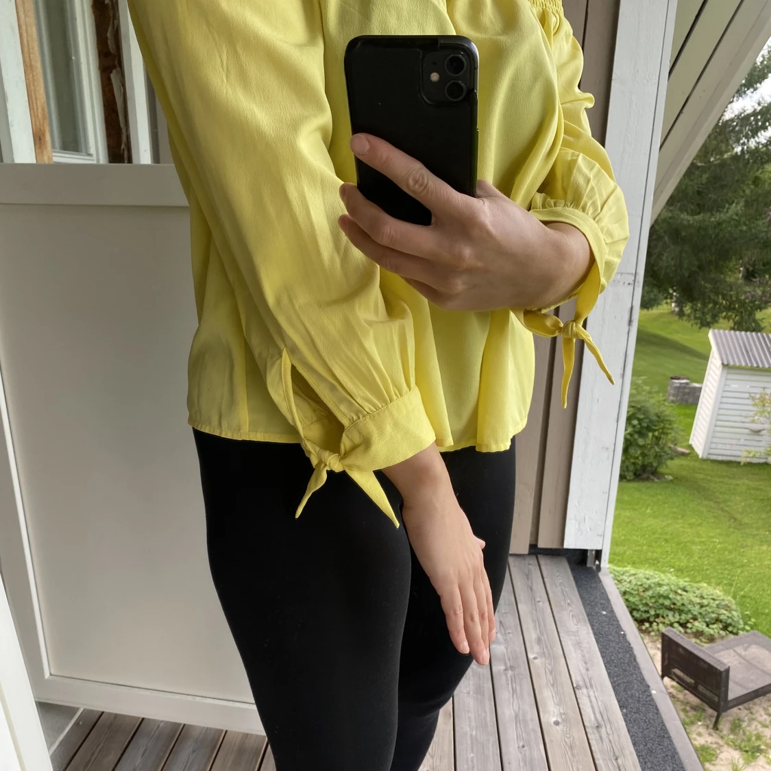 Off shoulder blus - 90