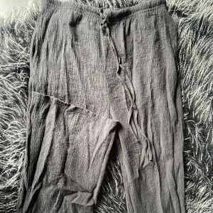 Byxor - Byxor ifrån zara, säljs då dom satt för stort på mig 