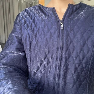 Övergångsjacka  - Så fin tunn jacka till vår och höst!💕Köparen står för frakten💕