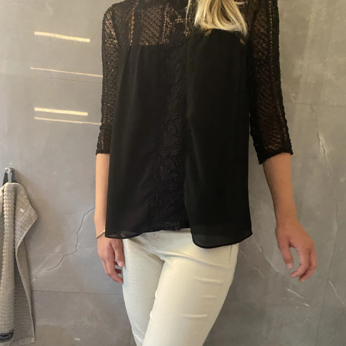 En svart blus!!🙌 - 90