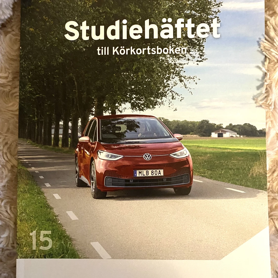 Körkortsboken, studiehäftet och vägmärken - 91
