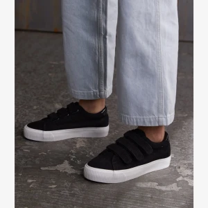 Even&odd skor  - Säljer mina even&odd skor, endast använda en gång för dom va för stora💌