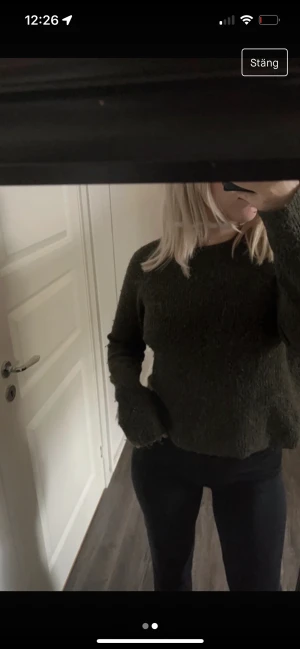 Stickad tröja - Köpt på vero Moda, storlek S. Säljer då jag ej använder den mer