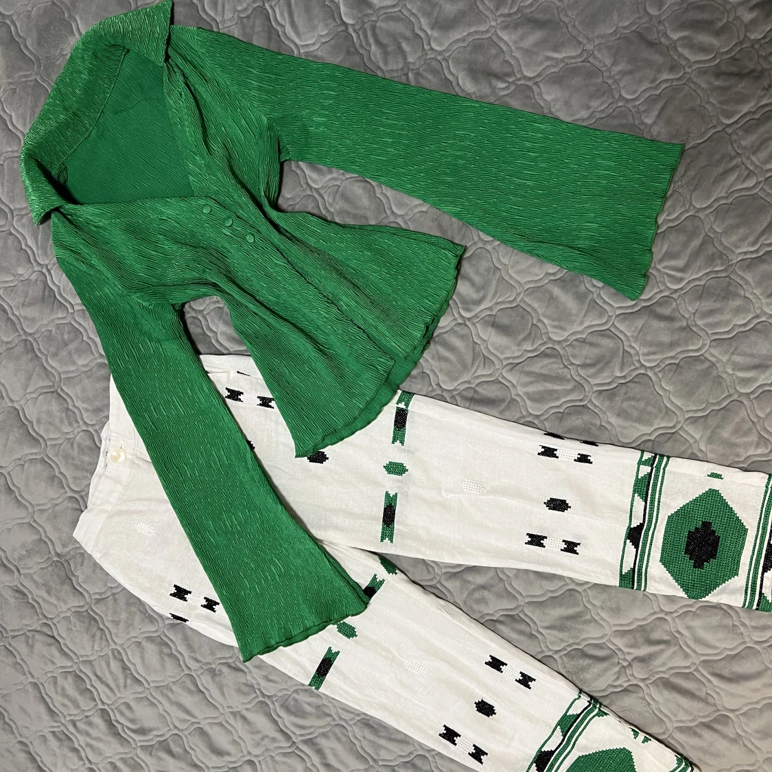 Zara byxor med blus (set)