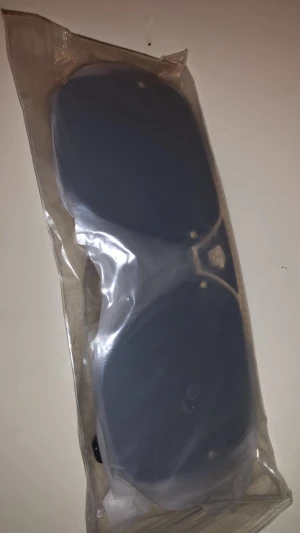 Versace solglasögon helt nya - Hej säljer fina glasögon för väldigt bra pris helt oanvända braa kvalite 