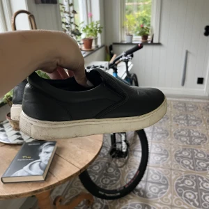 Sneakers  - Svarta sneakers