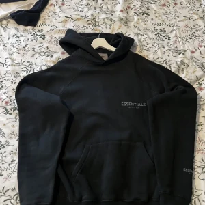 essentials tracksuit - size S, new