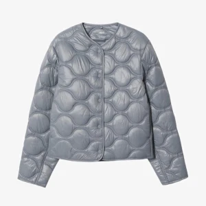 Dunjacka från Mango - Säljer min dunjacka från Mango (modell: carrot) som jag köpte för drygt ett år sedan.