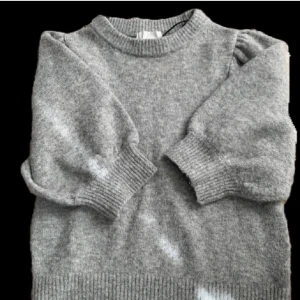 Stickad t-shirt - Säljer för den är förstör för mig. (Lånad bild) kom för egna bilder 