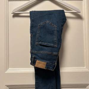 Skinny jeans från Gina tricot High waist  Perfect jeans, Molly  Orginail pris - 359,95kr 