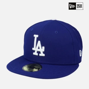 New Era keps, LA Dodgers - Säljer denna skitsnygga kepsen. Den är aldrig använd så finns inga defekter alls! Köpt för 499. Pris kan diskuteras. Hör av er vid frågor eller önskemål kring fler bilder😊