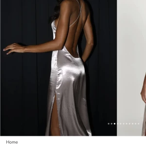 Meshki klänning  - Säljer min jättefina slutsålda Meshki klänning i storlek 36.  Aldrig använd, säljer pga att jag har en annan.  Köpt för 1200