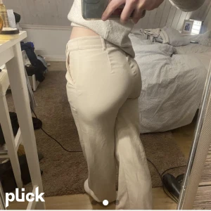 Kostymbyxor från madlady  - Kostym byxor från madlady  Helt okej skick, det ör storlek M