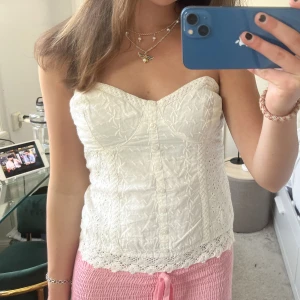 Linne! - Så sommrigt linne m som man både kan ha utan och med band❤️