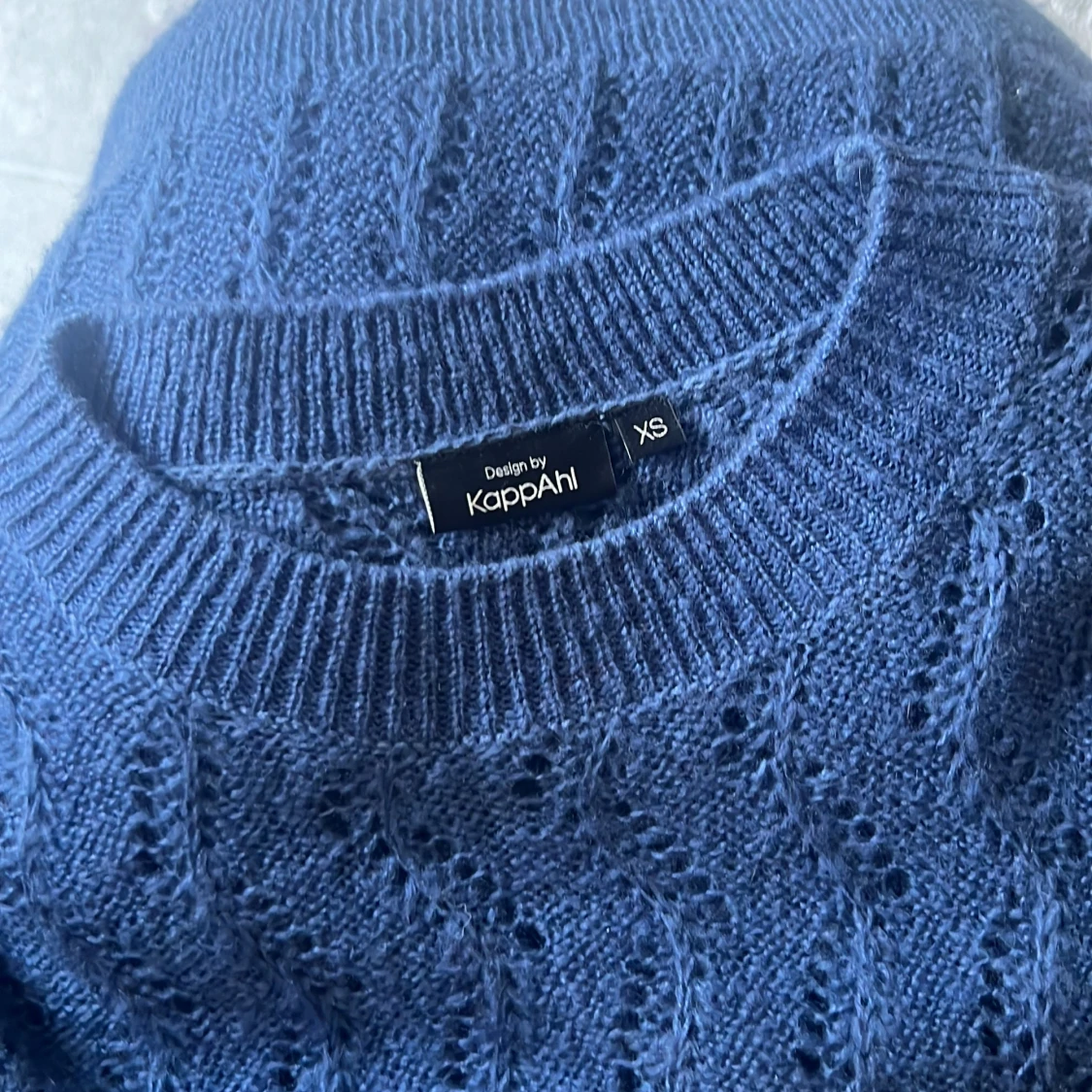 Stickad blå tröja !  - 91