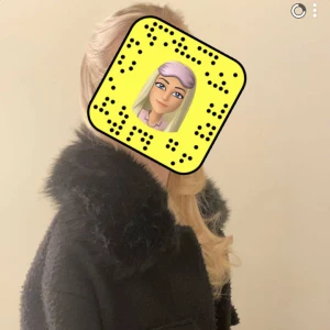 Jacka  - Säljer denna super snygga jackan:) 