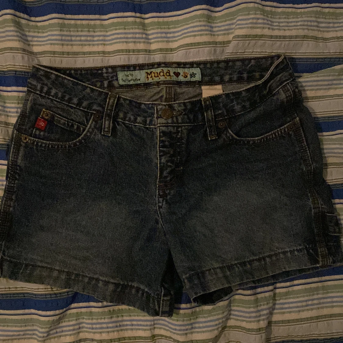 Jeansshorts från märket Mudd - 90